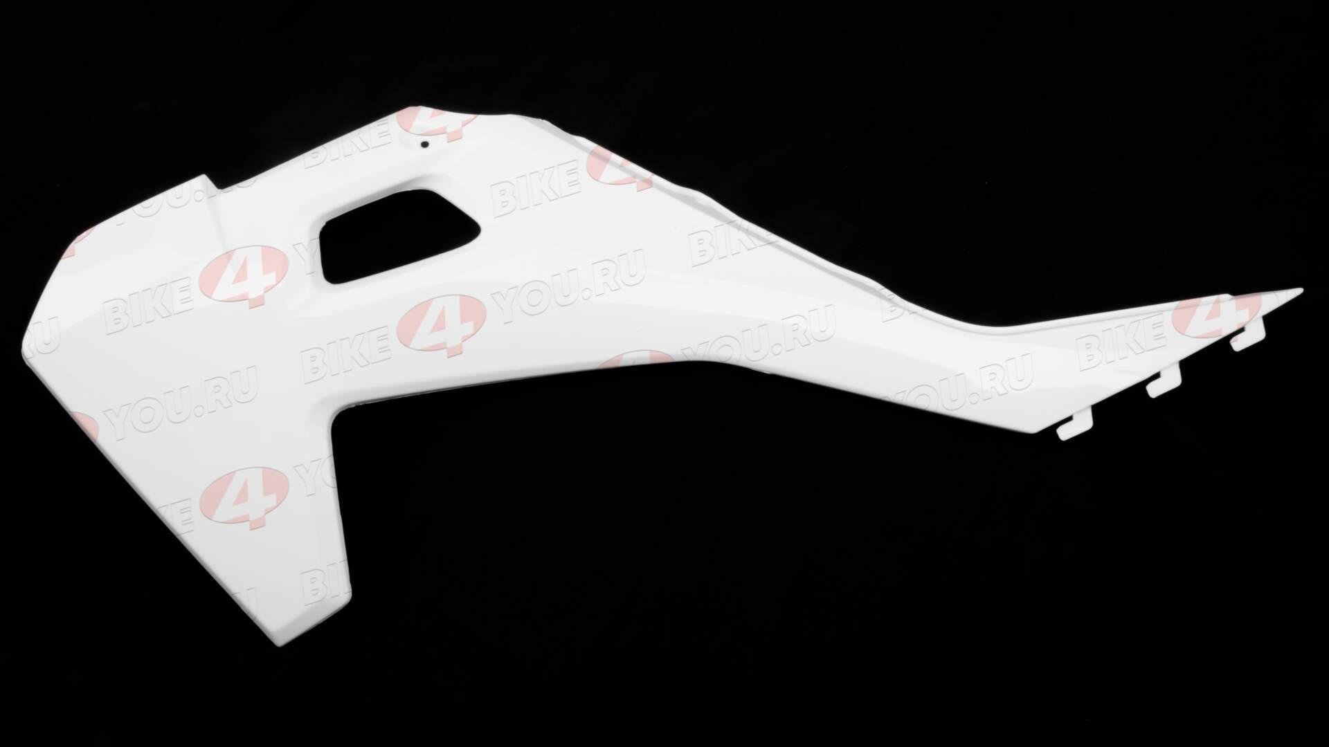 Пластик передний левый TCX 125/TCX 125 E/TCX 140