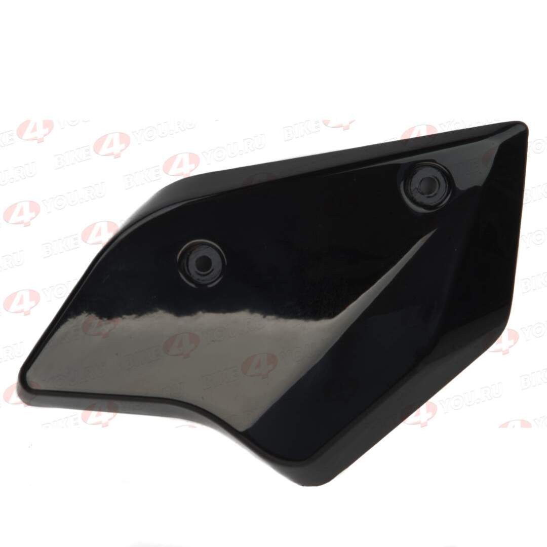 Пластик бака левый Voyage 200